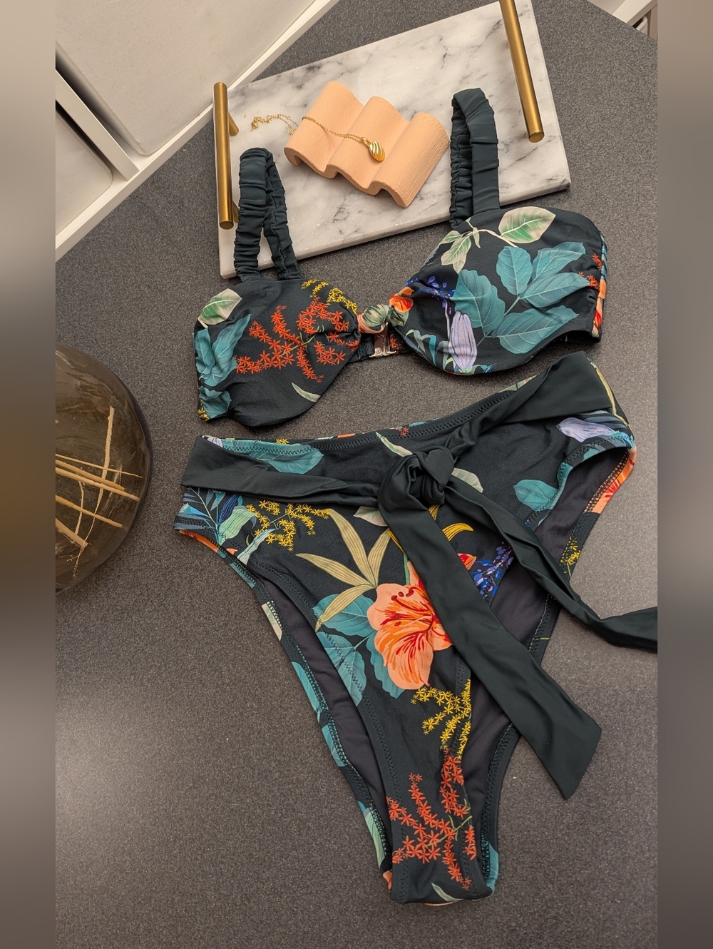 $5/each with Bundle 🔥 Cupshe Green Floral Tie Front Bikini M High Waist